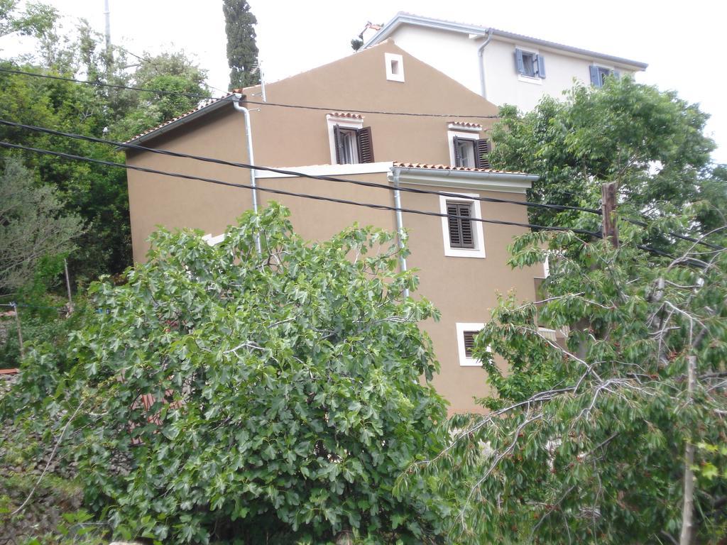 Apartment Surdic Valun Exterior photo