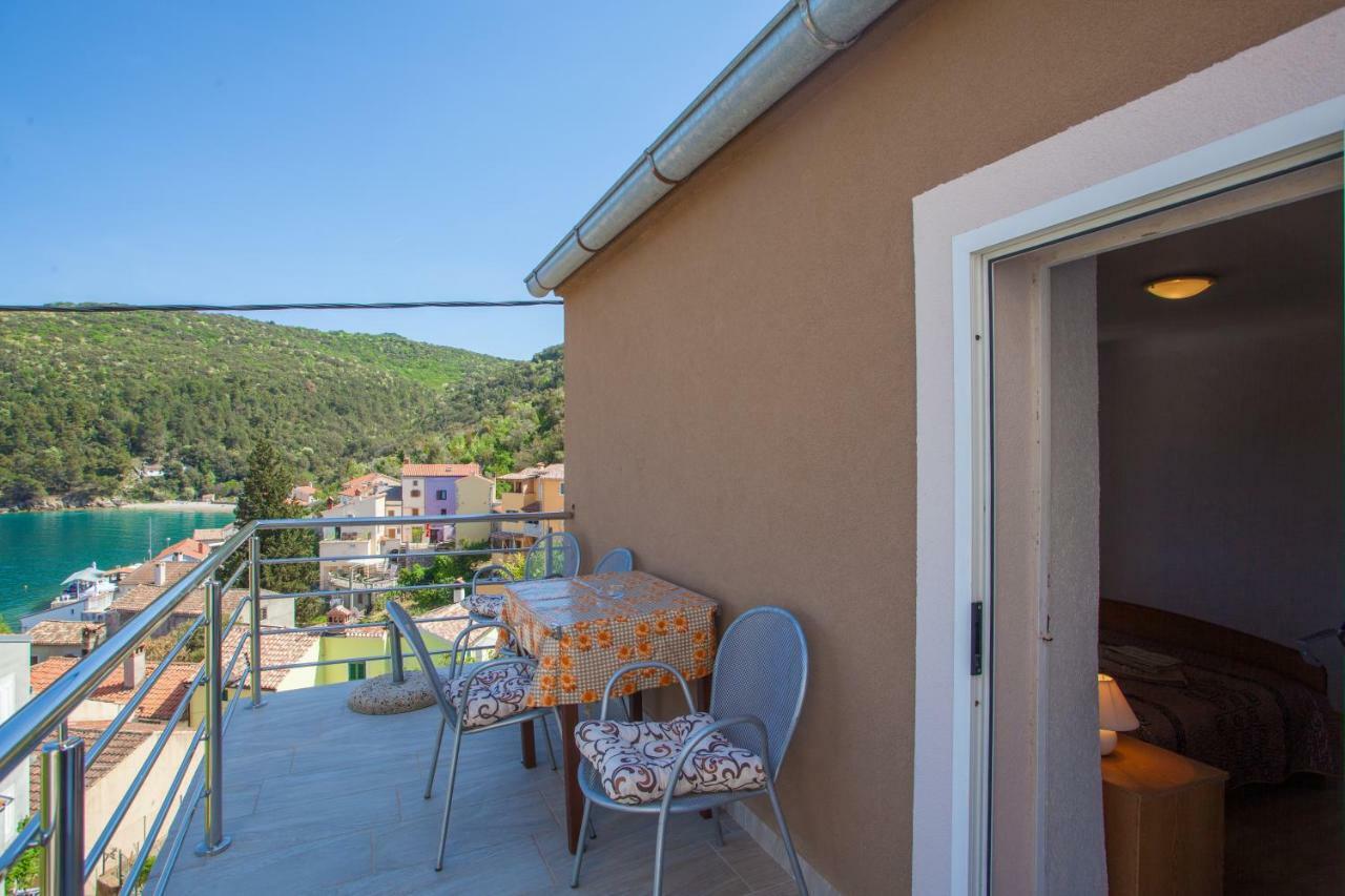 Apartment Surdic Valun Exterior photo